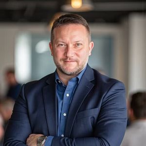 伊什特萬．烏伊海伊 